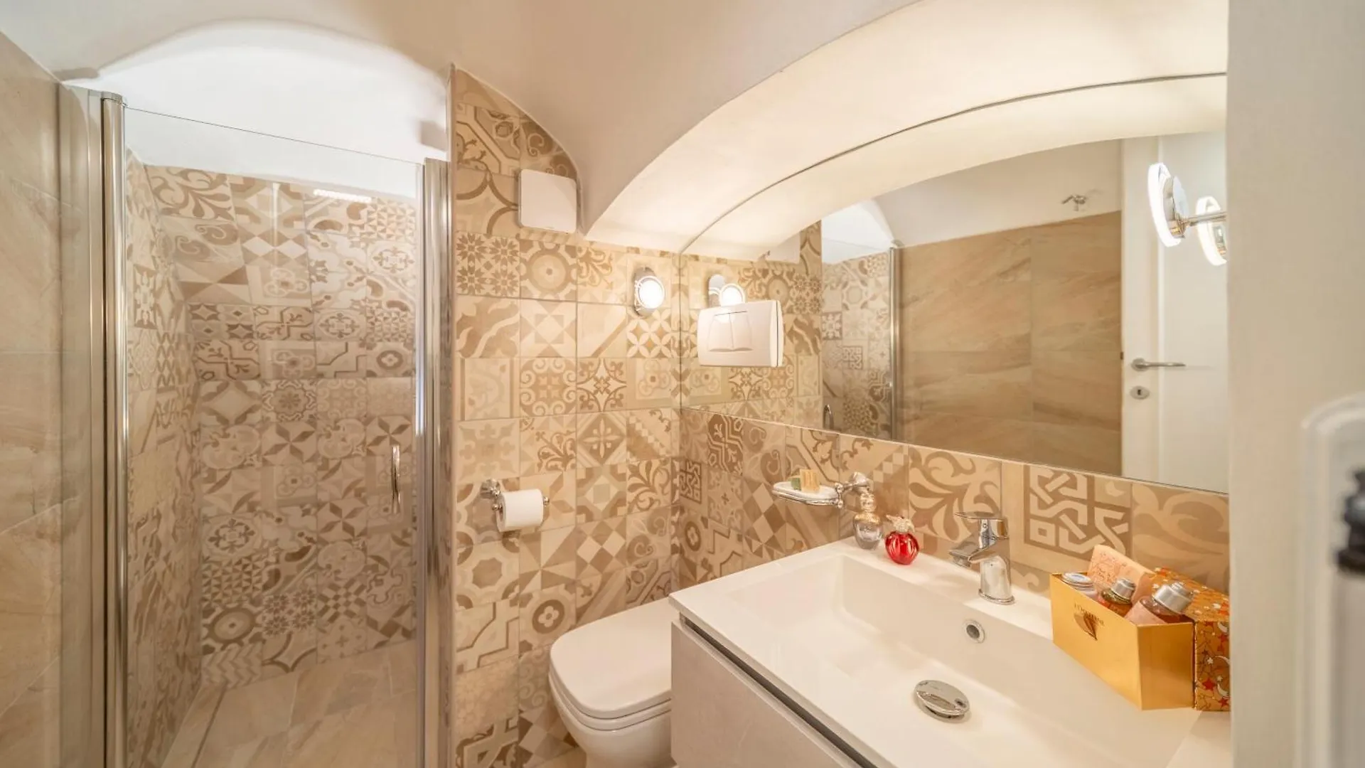 Loving Santo Spirito Apartment Florence Italy