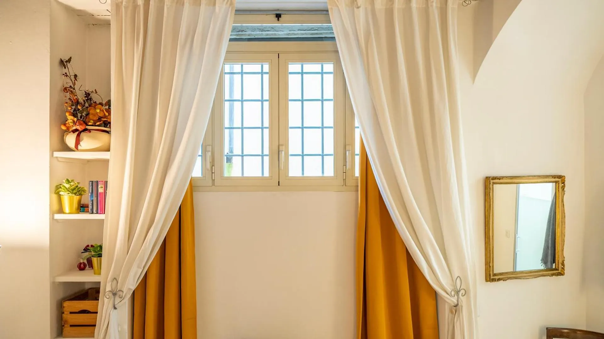 Loving Santo Spirito Apartment Florence Italy